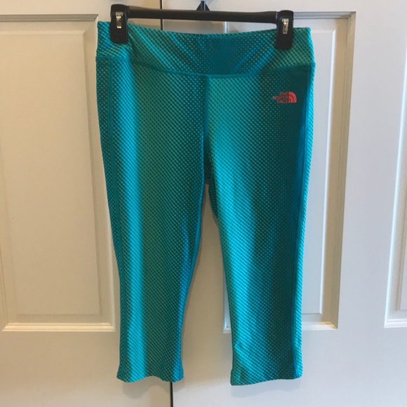 North Face Capris - Picture 1 of 2